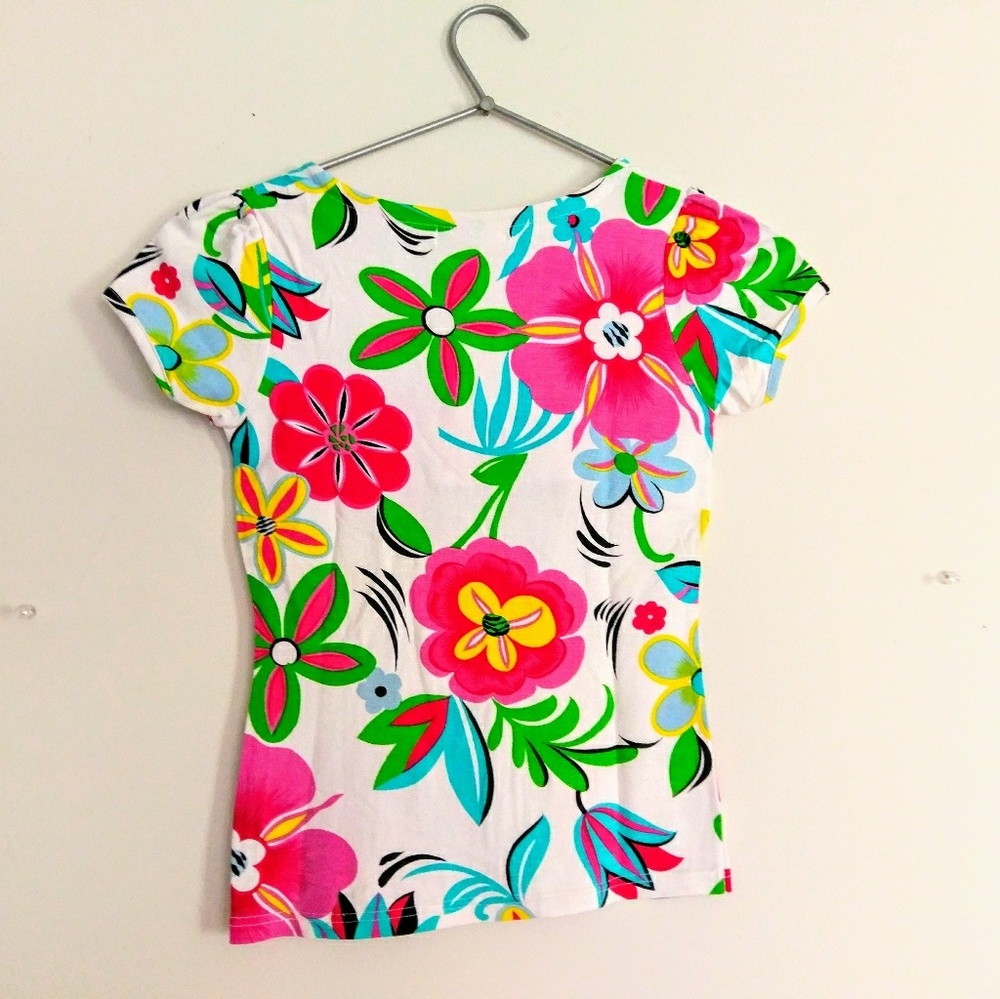 3/12 Lest rose t shirt size xs or 0 stretchy